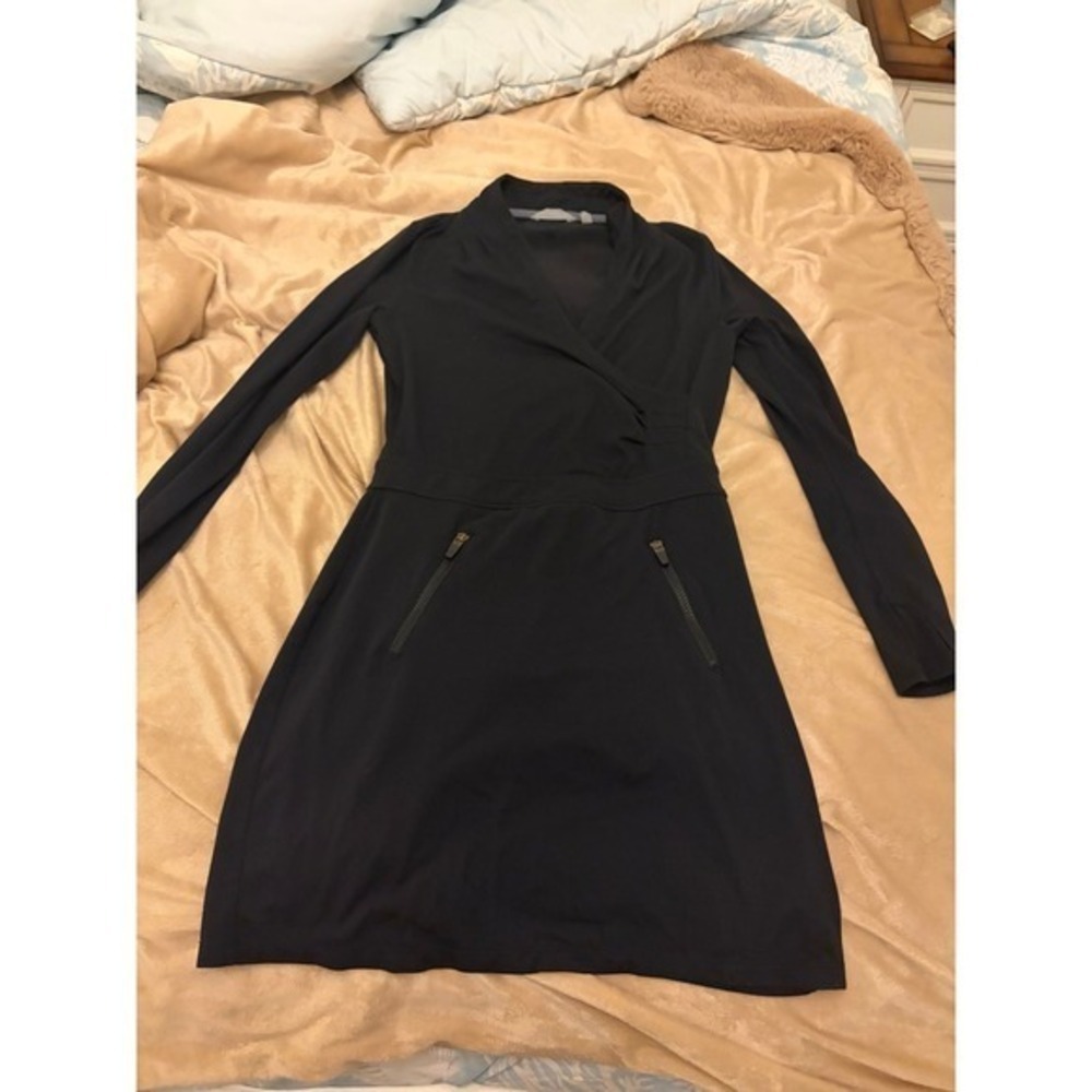 Athleta Black Suedy Lady Long Sleeve Dress Thumbholes #918981 Sz Small - Picture 2 of 12